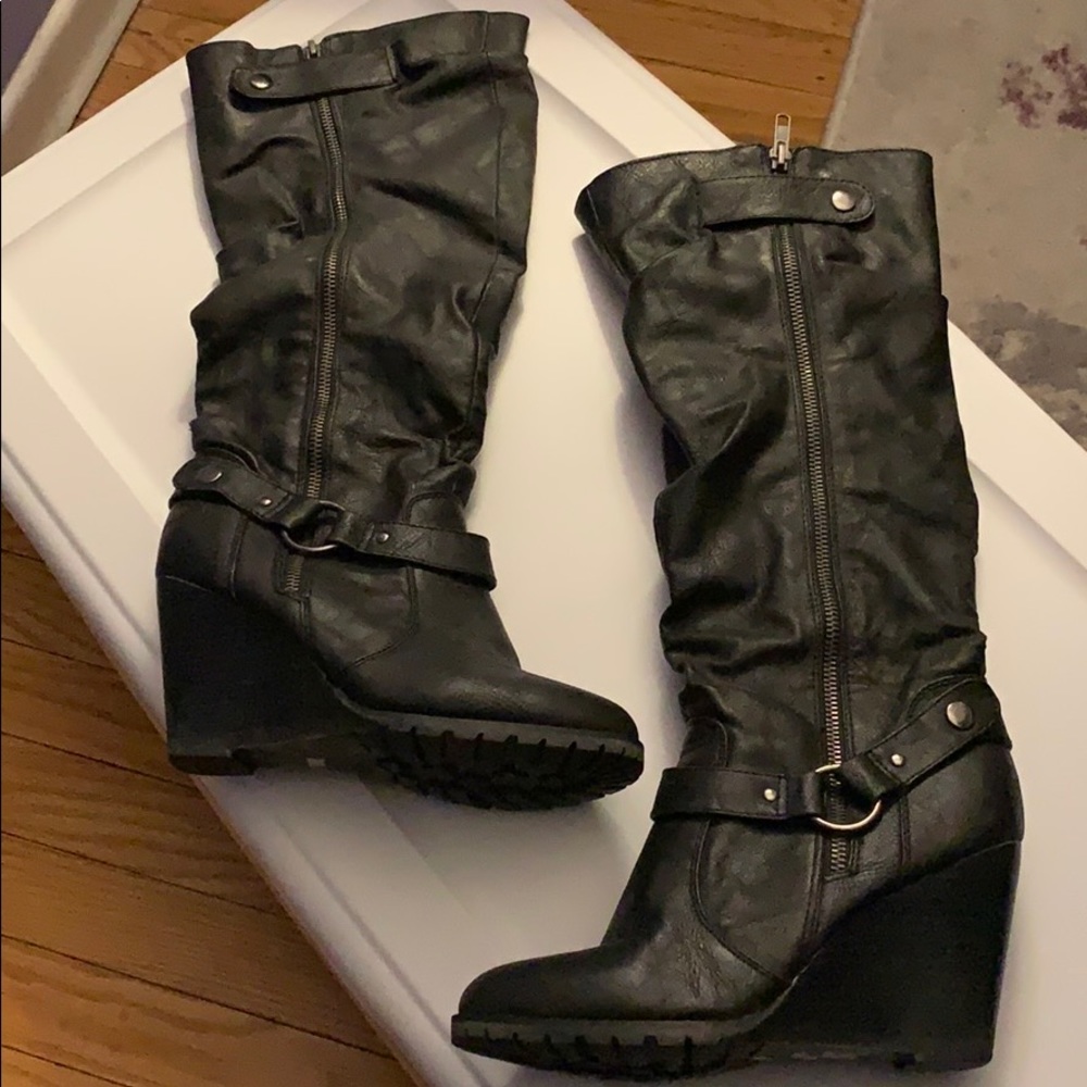 Size 7 madden girl wedge boots